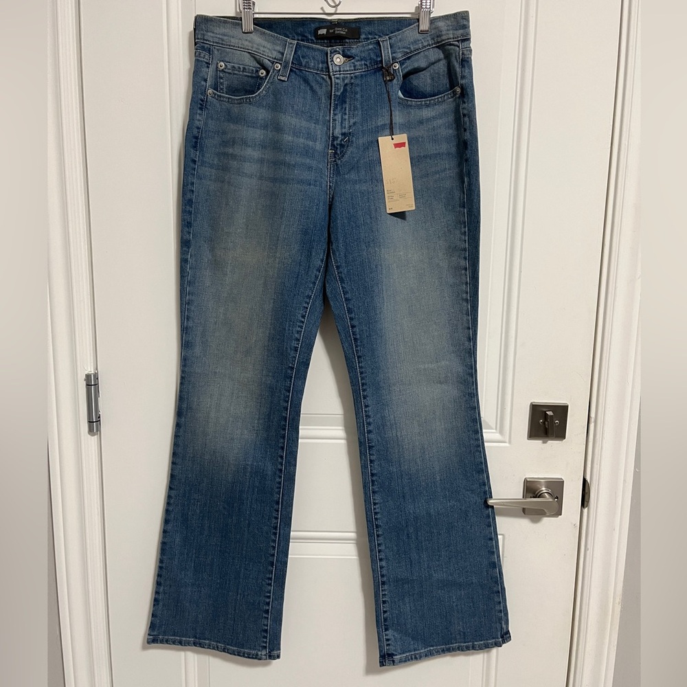 NWT - Levi’s Women’s 515 Washed Bootcut Mid Rise Jeans - Size 12M
